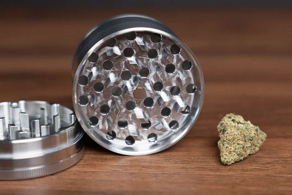 Zam Stainless Steel 4pc Grinder Review