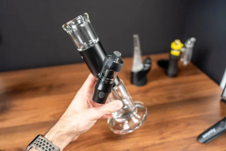 Pulsar-APX-eRig-review-Pivoting-arm-atomizer